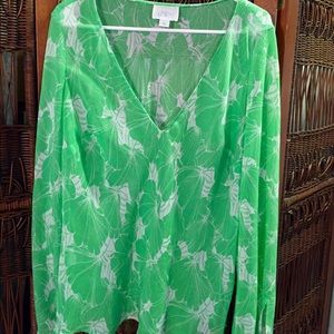 🍀☘️CLOSING! GORGEOUS SHEER TOP! fits many