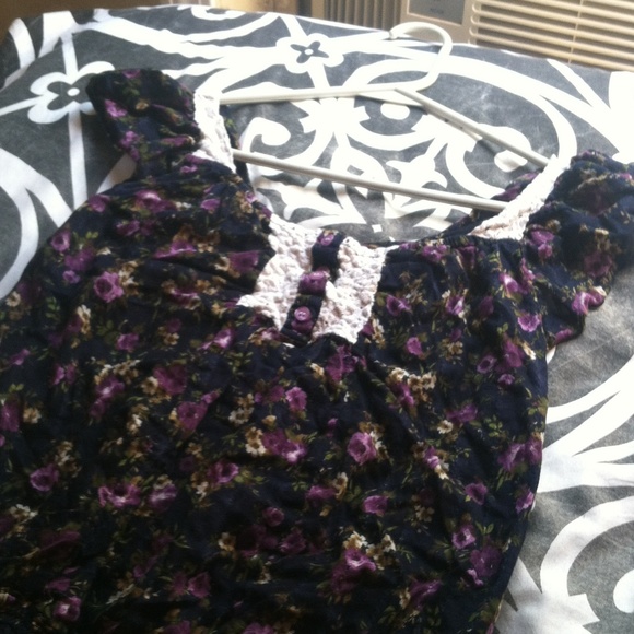 Womens Floral Blouse