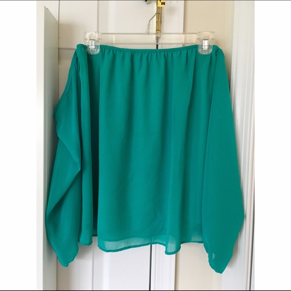 Tobi - Jade Off-the-Shoulder Top
