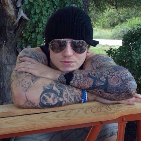 Meet your Posher, Tyler - Picture 1 of 1