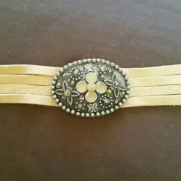 Chocker - Picture 2 of 2