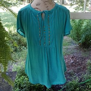 NEW WITH TAGS!!! PEASANT TOP... GORGEOUS!!!!