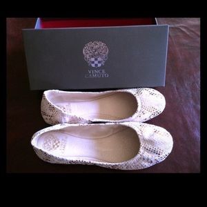 Vince Camuto Ballet Flats