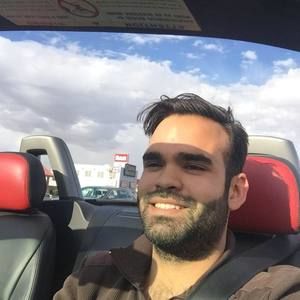 Meet your Posher, Luis