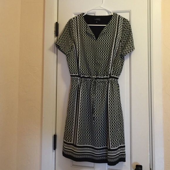 The Limited black border print drawstring dress