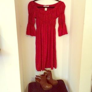 Max Studio bell sleeve off/on shoulder dress