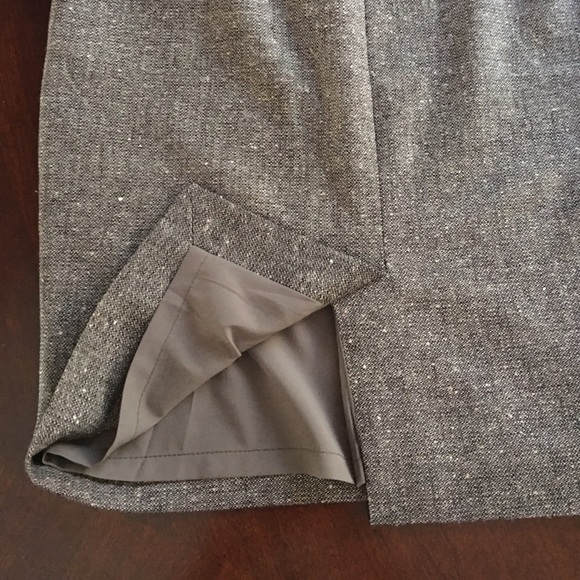 The Limited Tweed Skirt - Picture 3 of 4