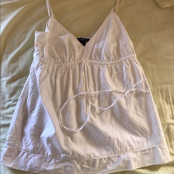 Cute gap top