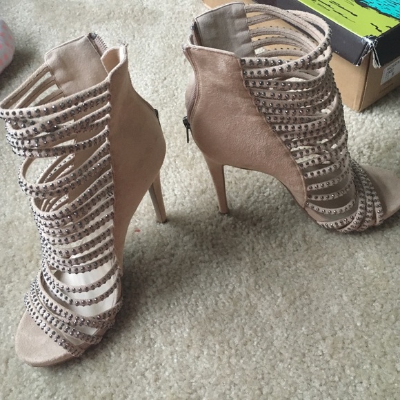 Zigi Soho Hadasyn Nude Size 7.5 - Picture 3 of 4