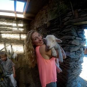 Meet your Posher, Lo