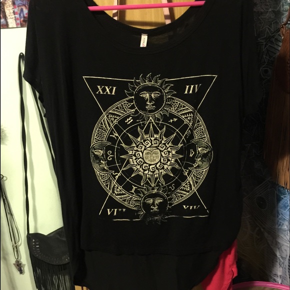 sun and moon top