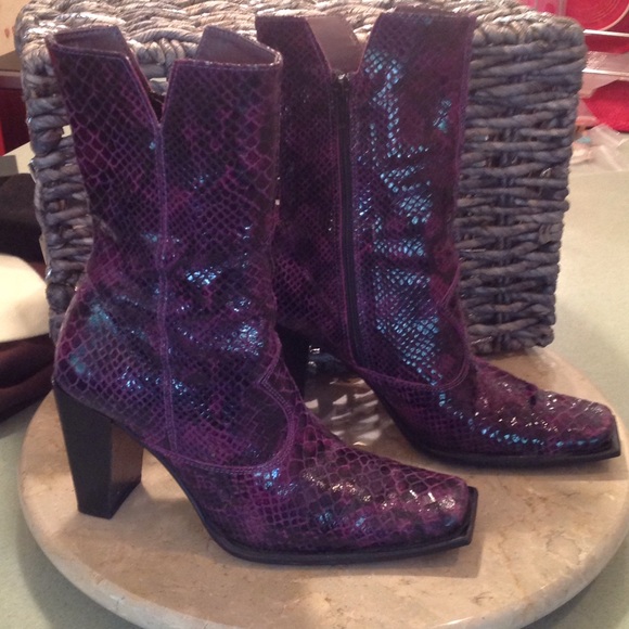 🤑 VINTAGE SNAKE SKIN BOOTS VINTAGE 🤑REDUCED