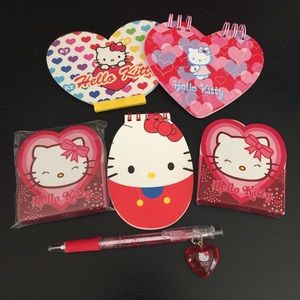 Hello Kitty Sanrio Heart Note Pad Bundle Set