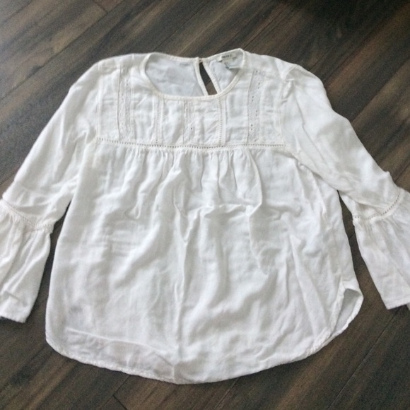 CUTE FLOWY SHIRT - Picture 1 of 4