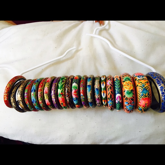 Hand Painted Traditional Indian Bangles - Picture 1 of 3