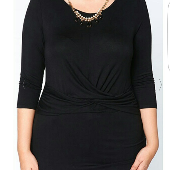 Black rouched blouse with attached necklace - Picture 3 of 3