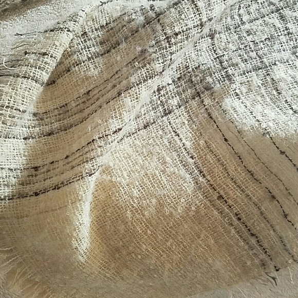 NEW Big Blanket Scarf - Picture 2 of 3