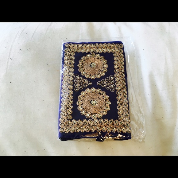 Hand Made Traditional Indian Phone Case - Picture 2 of 4