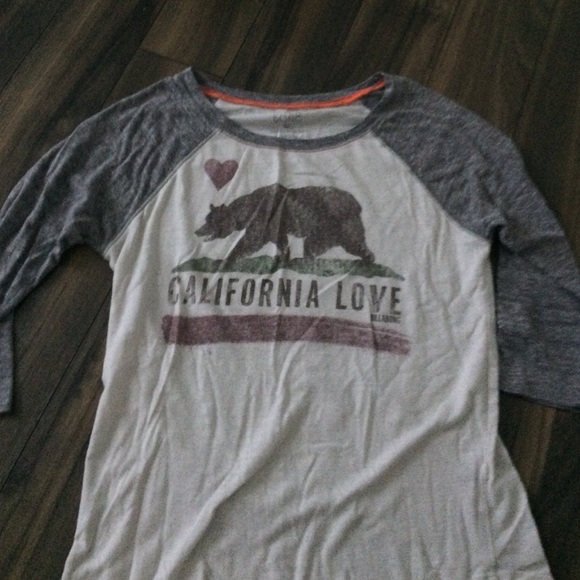 CALIFORNIA LOVE TEE - Picture 1 of 4