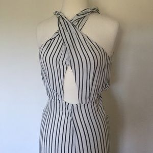 Sexy REFORMATION Cross-Front dress // XS