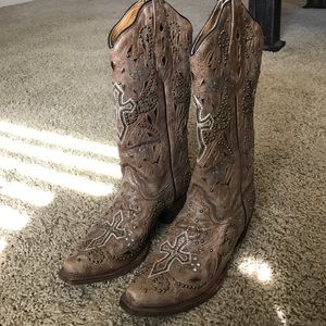 Corral boots size 7.5m