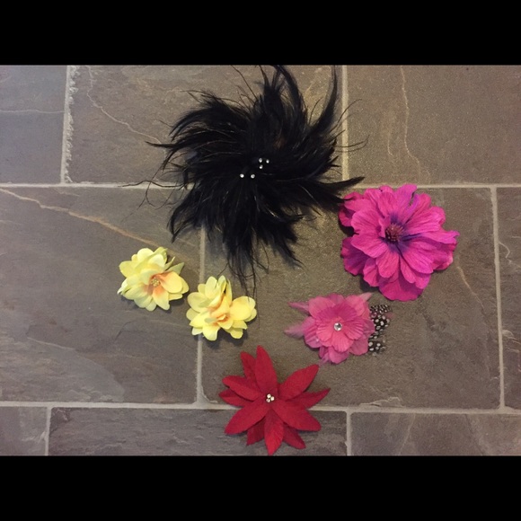 Hair flowers