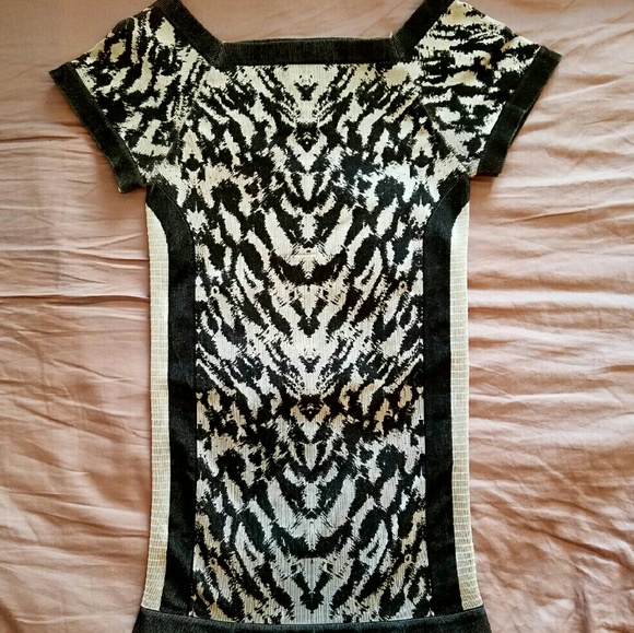 BEBE Print Top