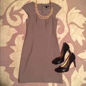 Grey Banana Republic cap sleeve dress