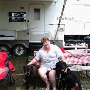 Meet your Posher, Kay