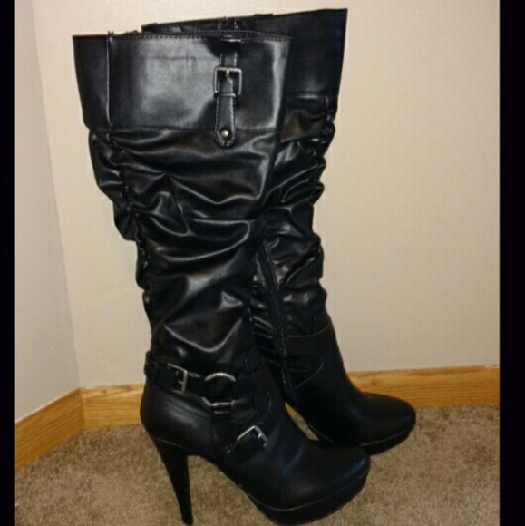 Black GUESS boots