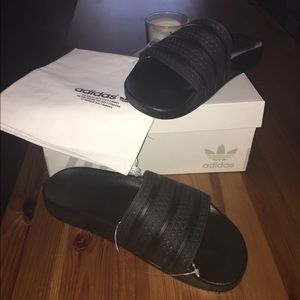 Mi adilette athletic adidas slides