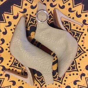 Steve Madden Booties