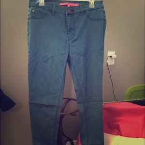 Super stretchy skinny jeans!