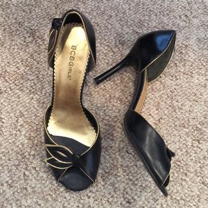 BCBG black & gold heals