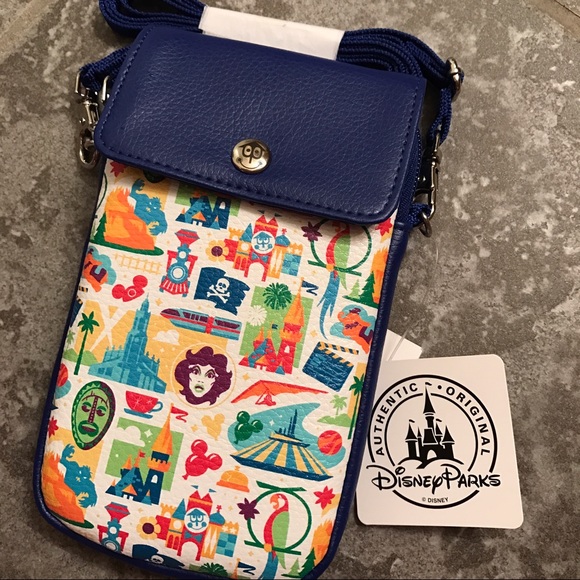 25 off Disney Accessories Authentic Disneyland Resort Icons