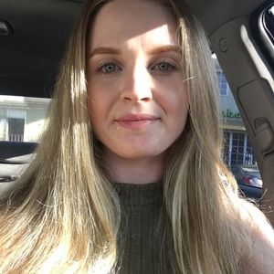 Meet your Posher, Brittney