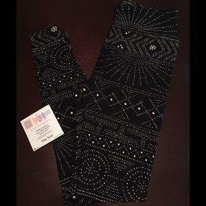 Lularoe OS Aztec Black w cream dots leggings NWT