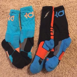2 pair KD socks size youth medium