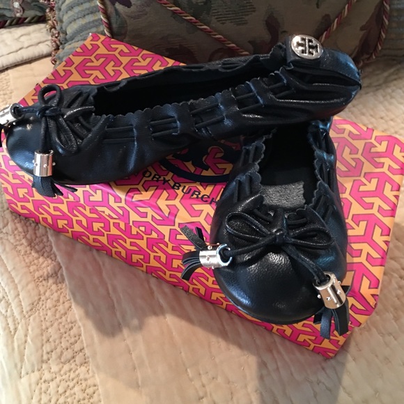 Tory burch ballet flats