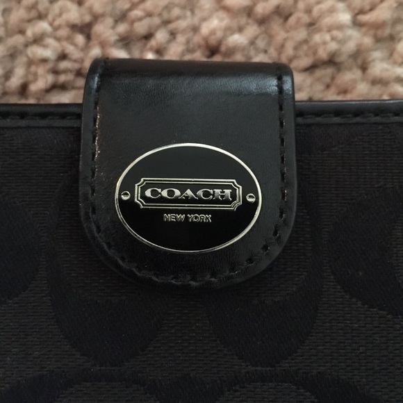 Wristlet - Picture 2 of 4