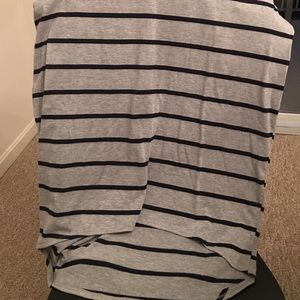 Small Irma navy and grey stripe.