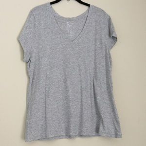 Gap Essential V Neck Tee