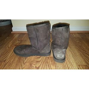 Women's Short Ugg Boot