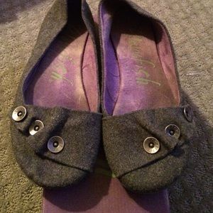 Blow fish Flats size 8 worn only twice