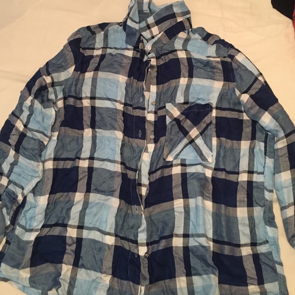 WORN once, long sleeve plaid shirt