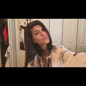 Meet your Posher, Dea