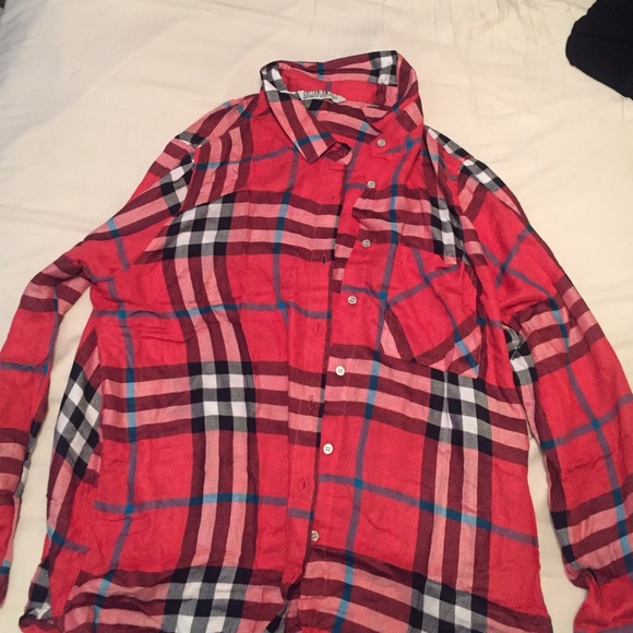NEVER WORN PLAID SHIRT