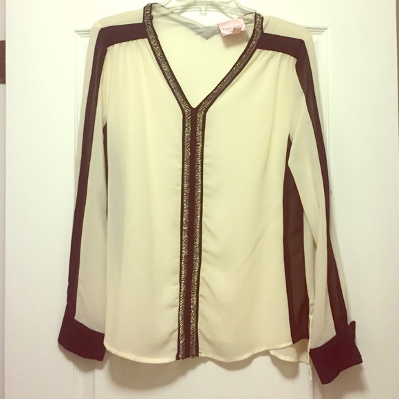 NWOT white and black blouse with beading