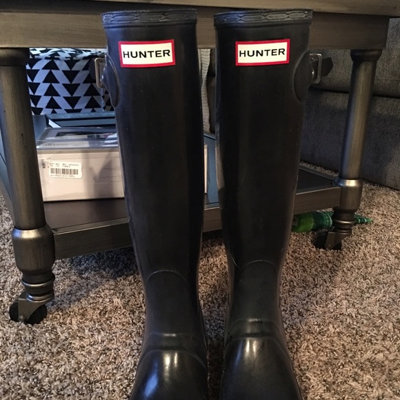 SOLD Black Hunter Boot size 5