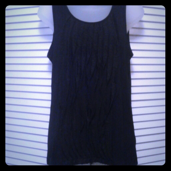 Beautiful black tank top - Picture 1 of 3